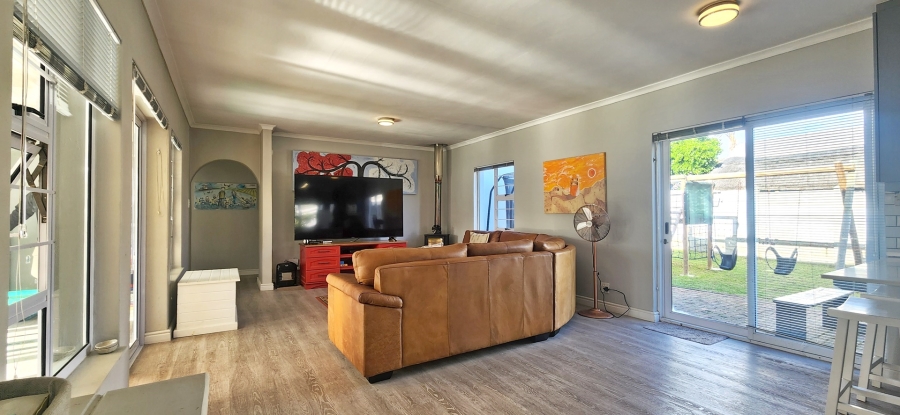 4 Bedroom Property for Sale in Bredasdorp Western Cape